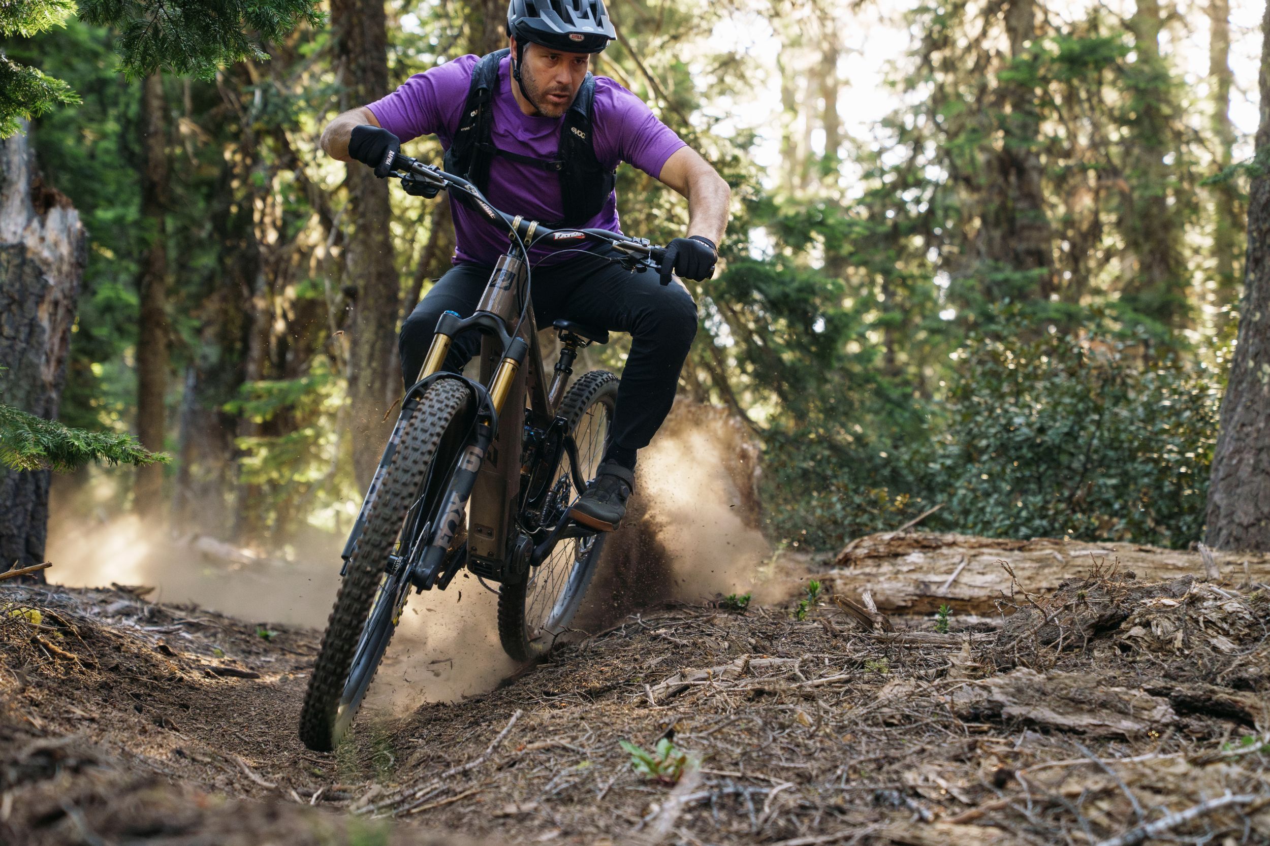 Pivot Shuttle AM