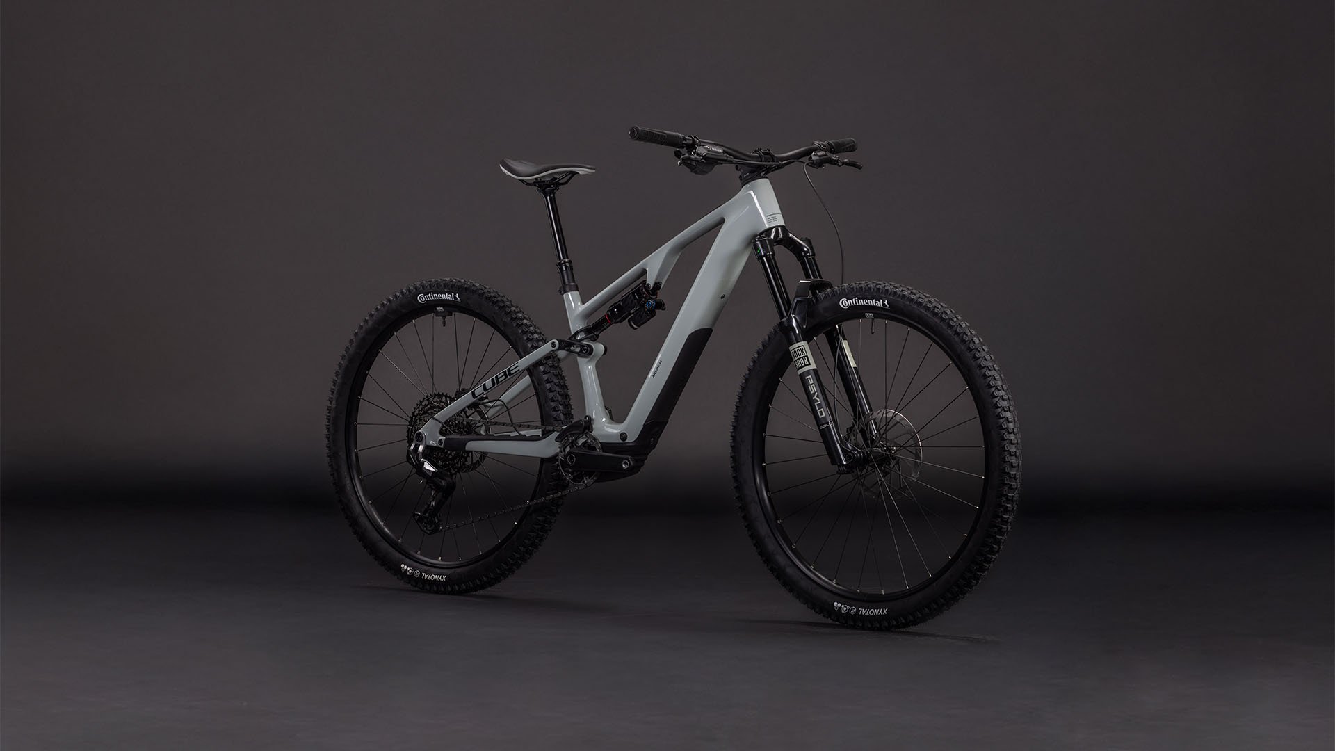 AMS HYBRID ONE44 C62 RACE 400X