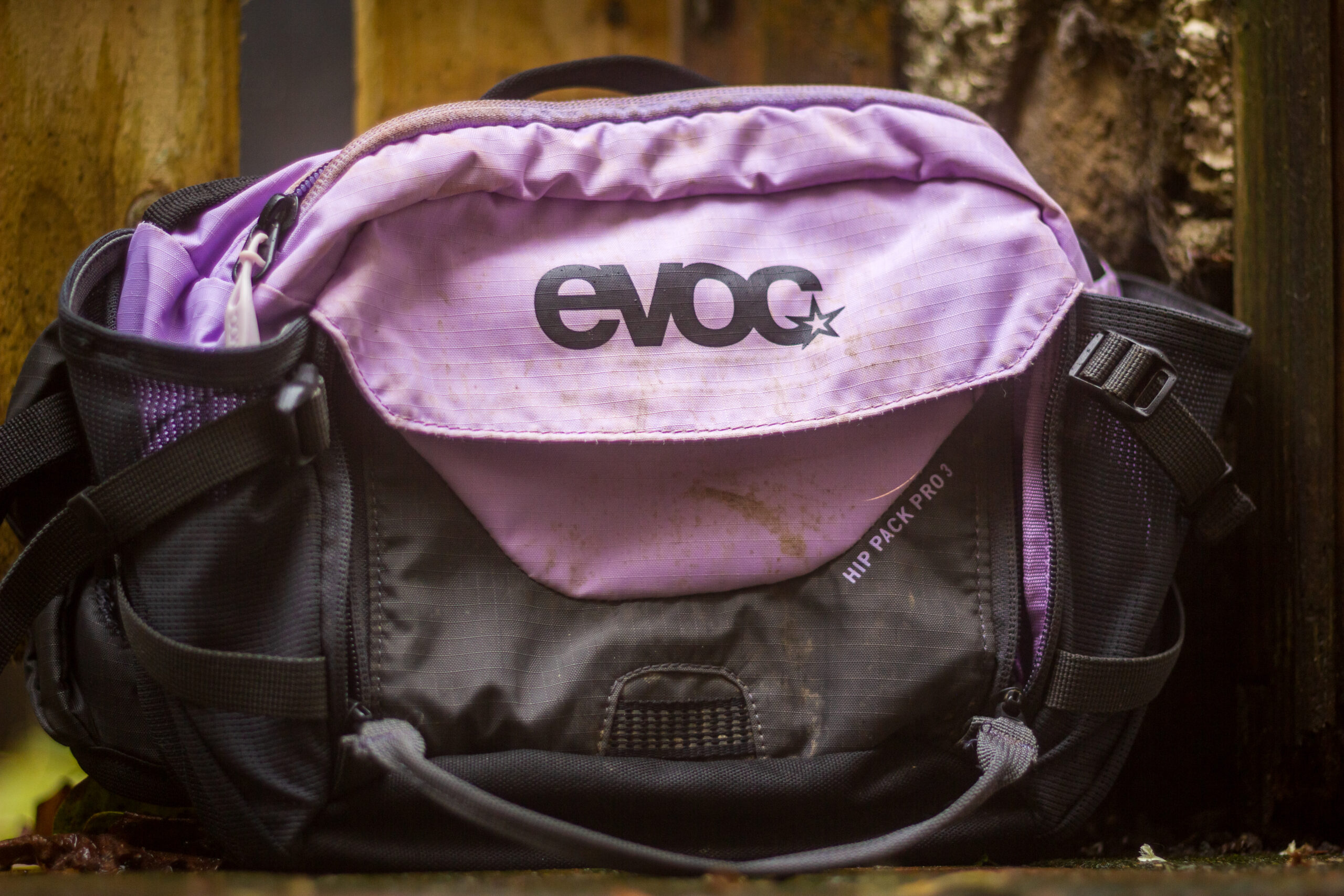 【中古品】evoc HIP PACK PRO3 EVOC Pro E-Ride 3 Hip Pack - Steel | BIKE24