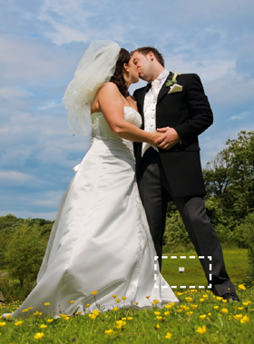 Wedding photos - distracting objects, sign showing in background