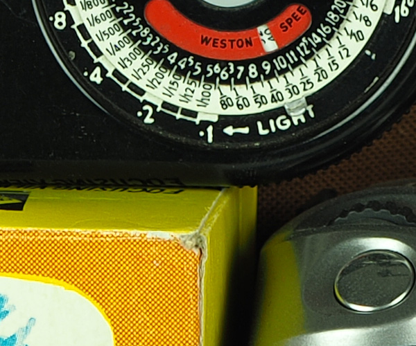 Olympus OM-D E-M5 Mark II, 40MP mode, ISO 100 JPEG, 100% crop
