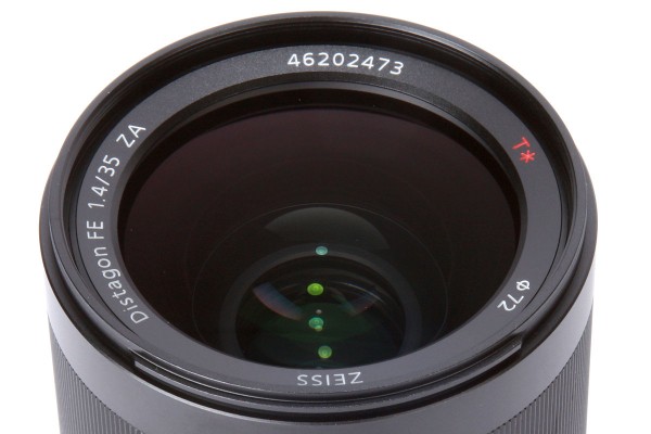 Sony Zeiss Distagon T* FE 35mm f/1.4 ZA front element