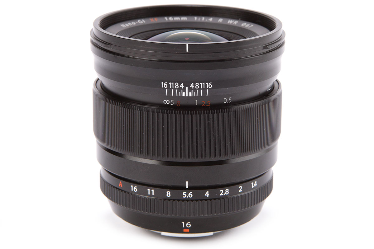 Fujinon XF 16mm f/1.4 R WR distance scale