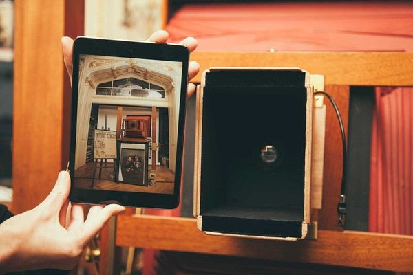 photographers can turn digital photos into large format 20x24in