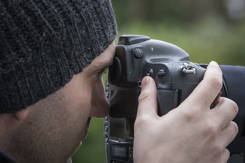 long-lens-bracing-face