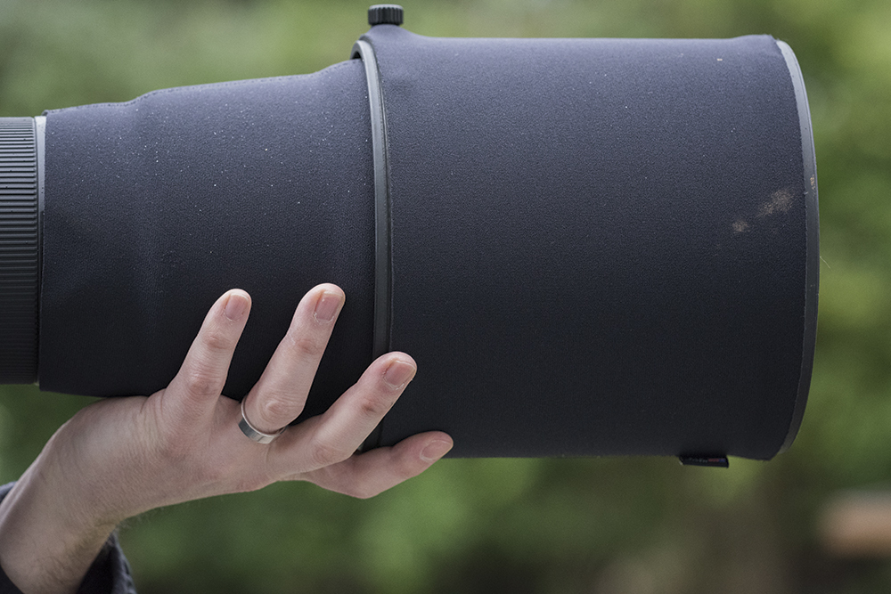 long-lens-bracing handholding