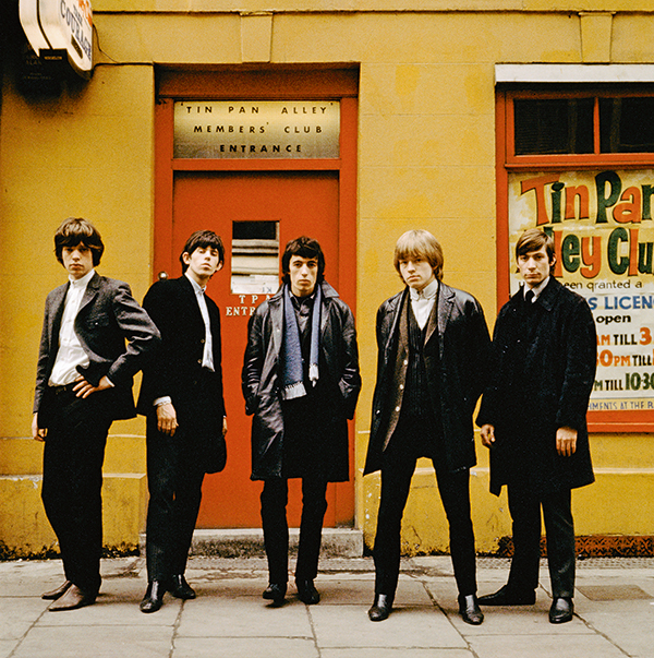 Outside the Tin Pan Alley Club in London, 1963, by Terry O’Neill © Iconic Images/Terry O’Neill