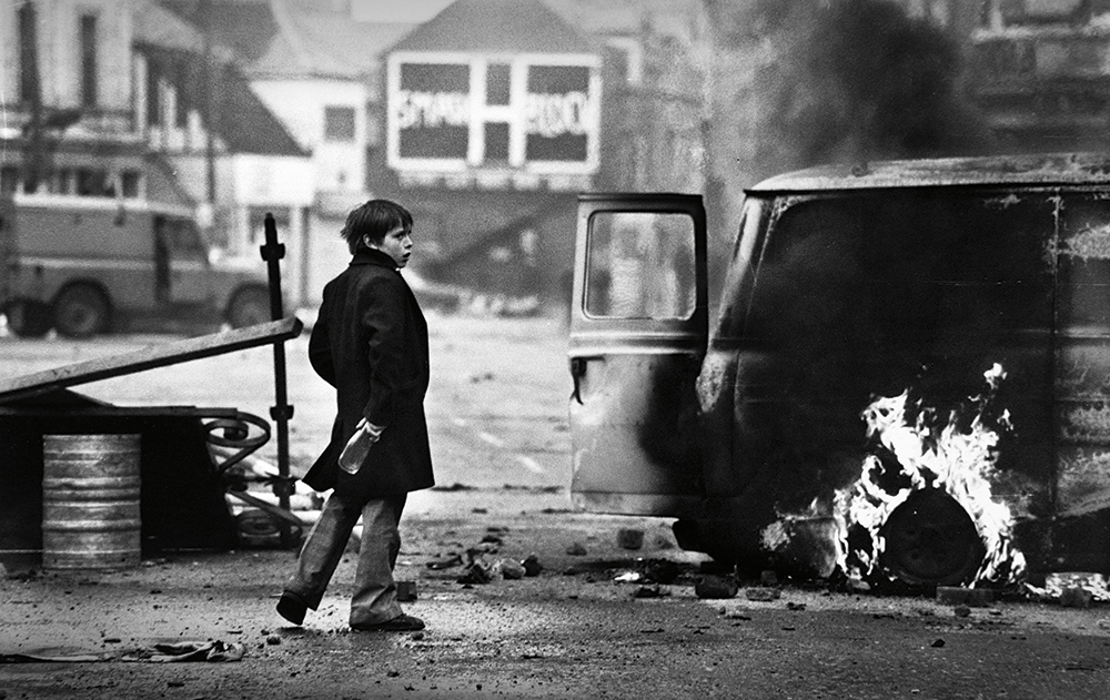 Belfast-Falls-Road-May-1981-Brian-Harris
