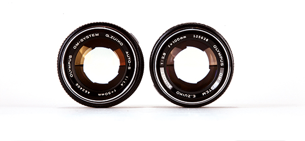 This image shows how the size of the entrance pupil relates to the focal length and aperture. A 50mm lens set to f/2 (has the same size entrance pupil as a 100mm set to f/4