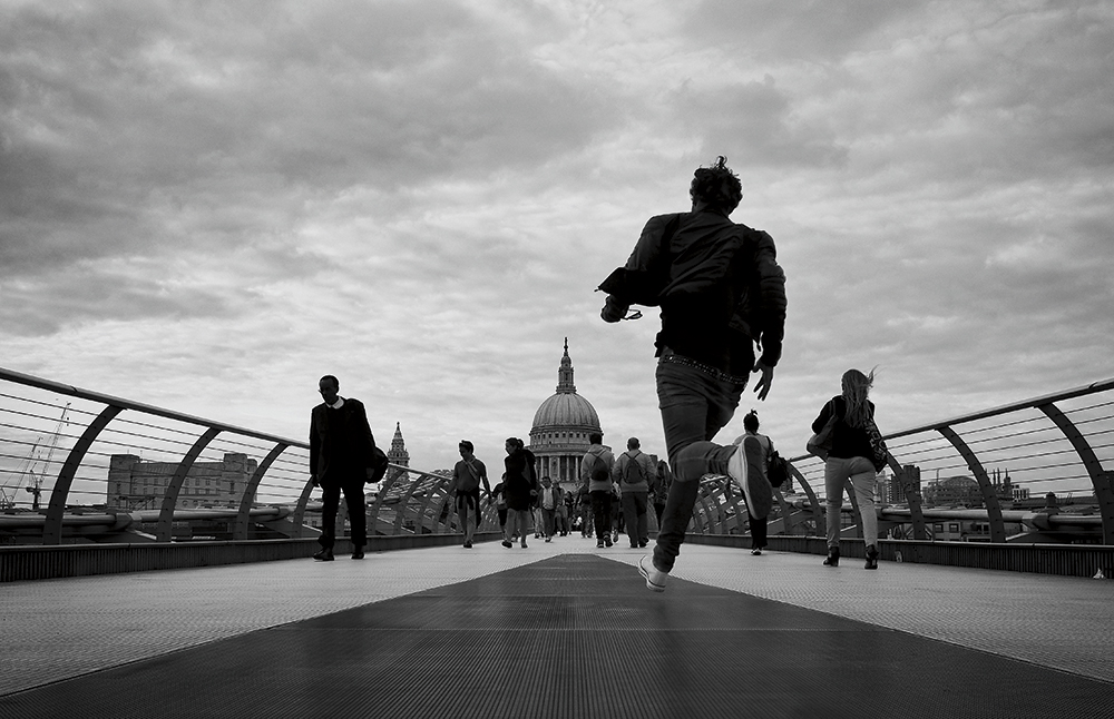 erwin vindl silhouettes bridge