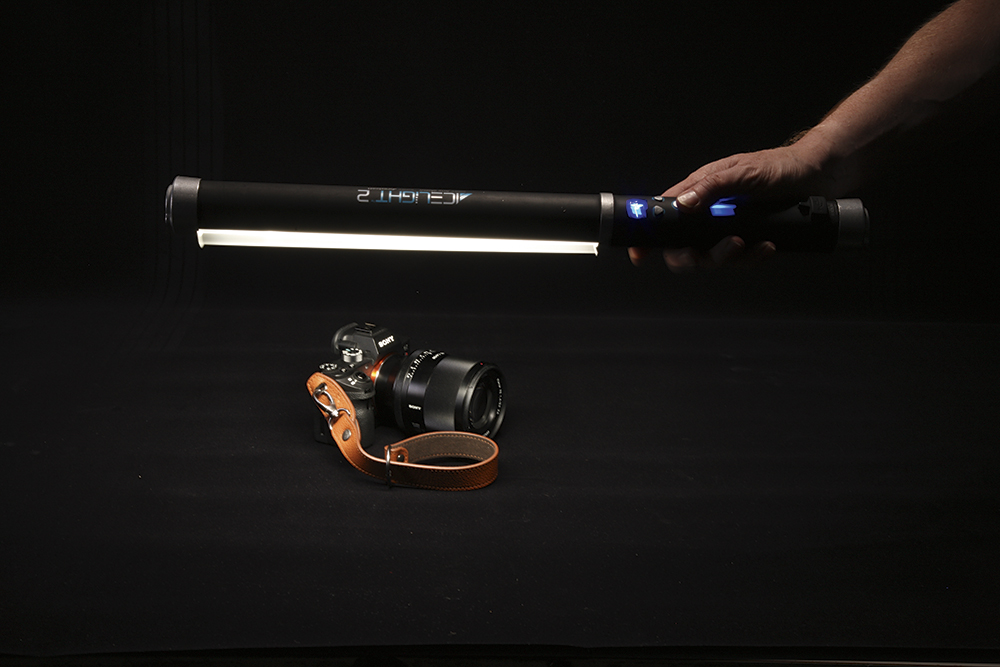 Westcott Ice Llight 2 small studio set up