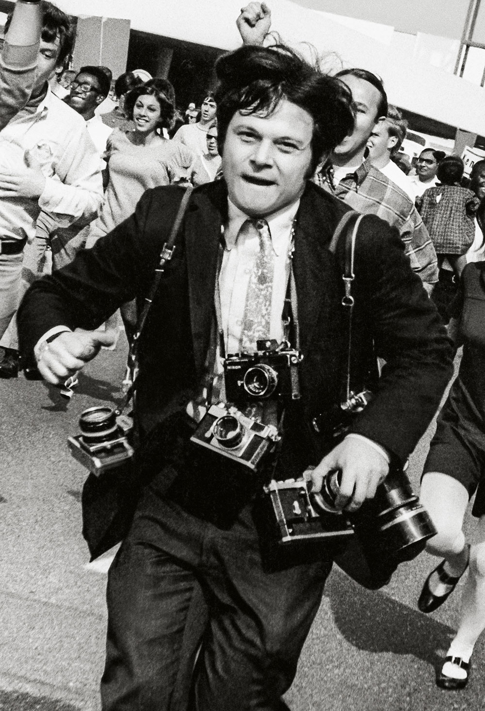 Steve Schapiro while travelling with Robert Kennedy