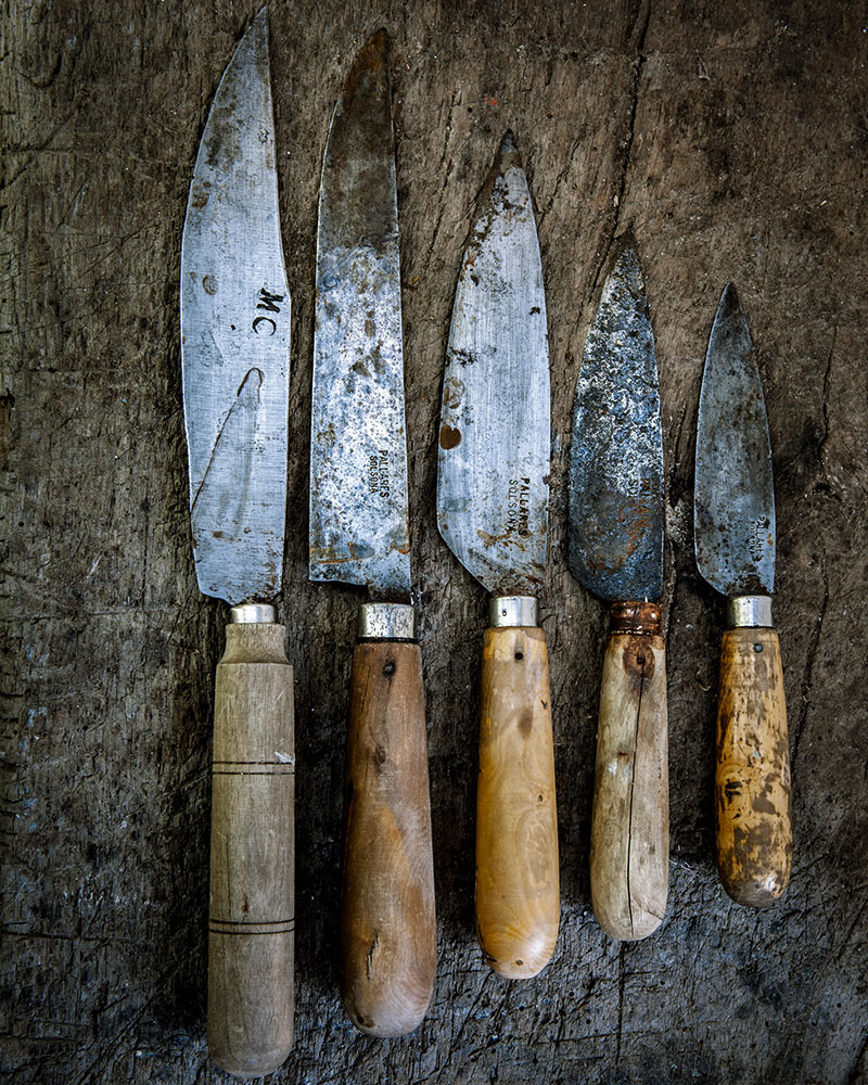 Still-life knives