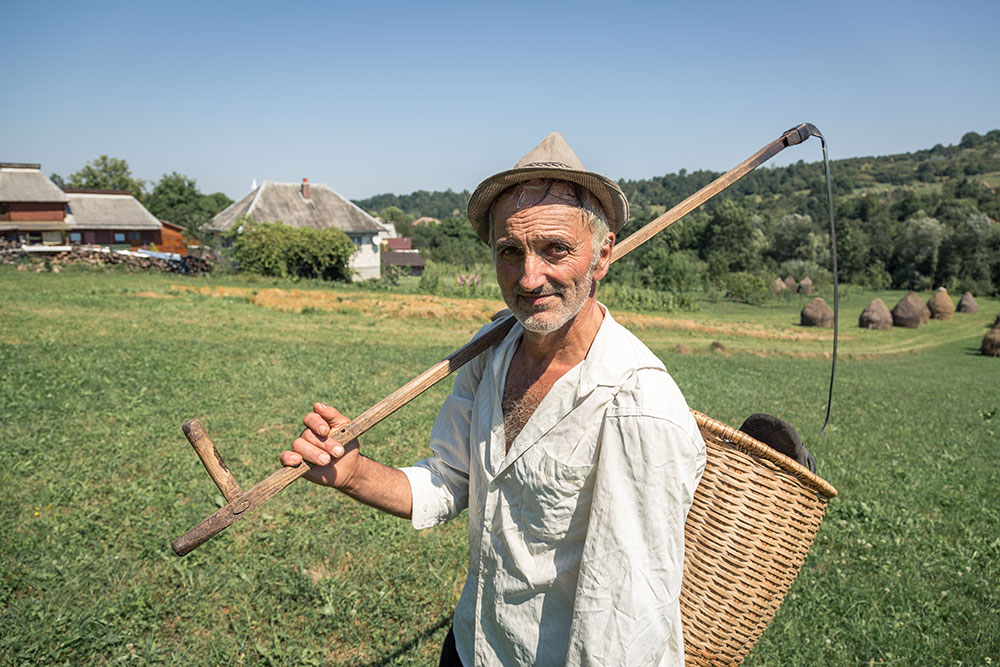 Travel portraiture fields
