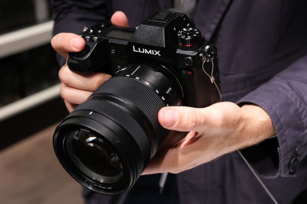 Panasonic Lumix S1R