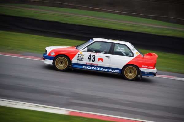 Olympus E-M1X panning shot