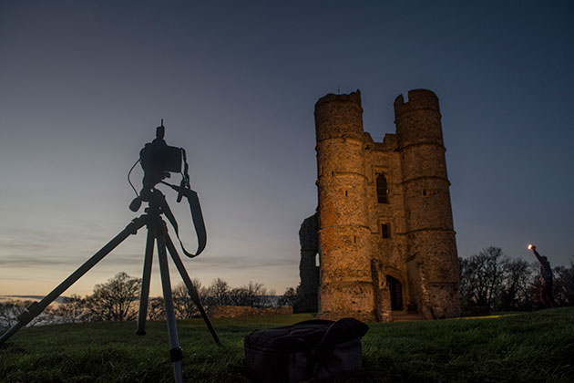 Lighting castle with flash
