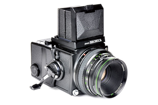 Roll film SLRs Bronica ETRS