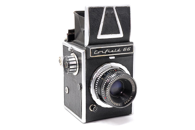 Roll film SLRs Corfield 66
