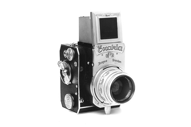 Roll film SLRs Exakta 66