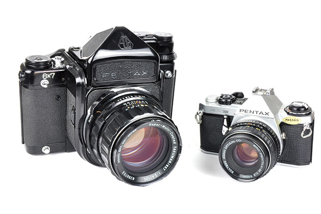 Roll film SLRs Pentax 6x7