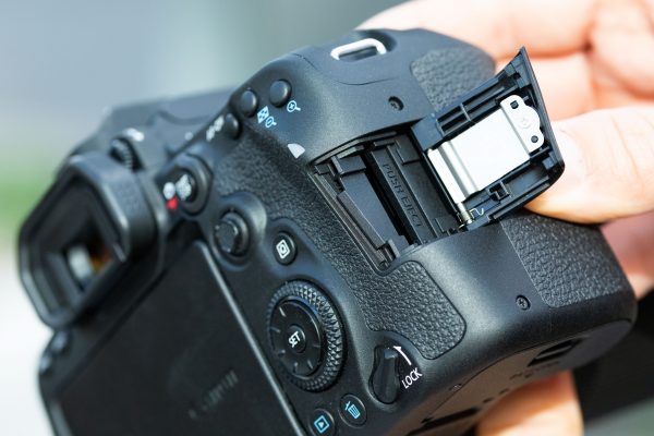 Canon EOS 90D