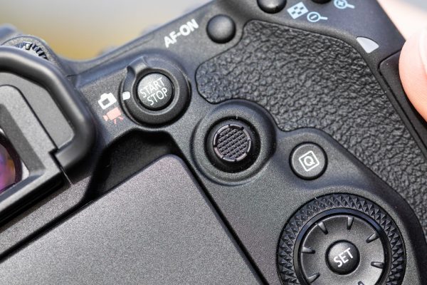 Canon EOS 90D