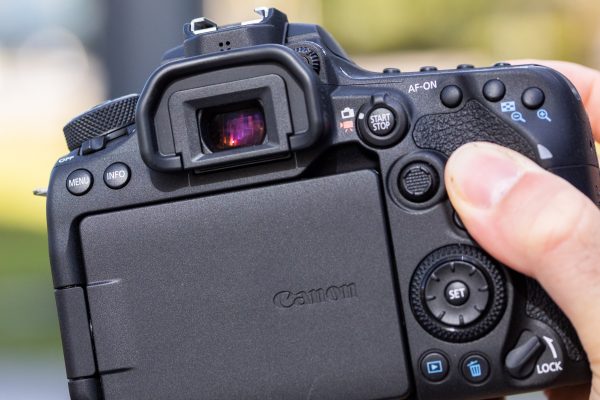 Canon EOS 90D