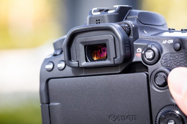 Canon EOS 90D