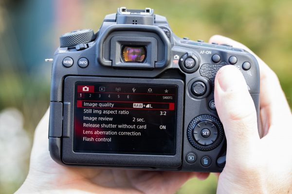 Canon EOS 90D