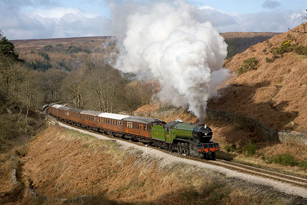Photo disasters Mark Hutchinson train