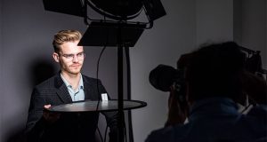 Headshots clamshell lighting set-up