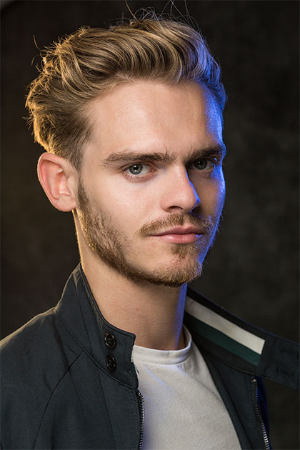 Headshots gel lighting