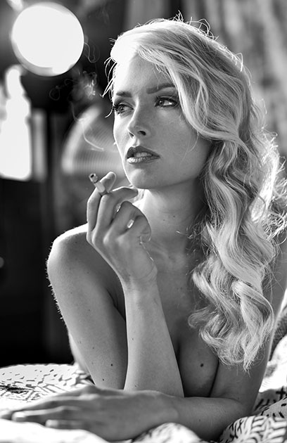 Mono portraits fill-in lights