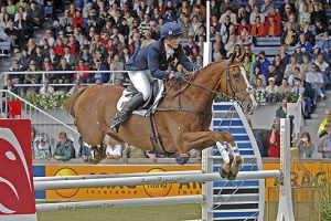 Zara Phillips showjumping Toytown
