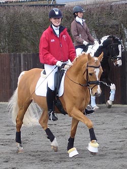 Chloe Vell warming up Charm