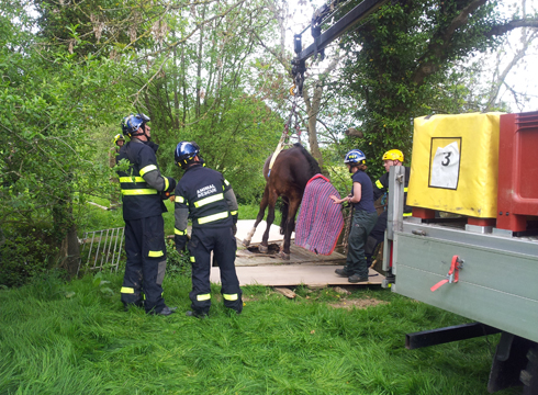 4 Lifting with crane
