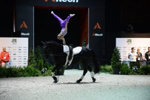 Joanne Eccles takes individual female vaulting gold, WEG 2013