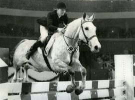 Foxhunter winners: Caroline Bradley riding Walky Talky