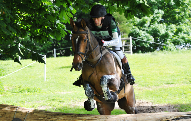 Simon Grieve on Traveller Royale - No 210