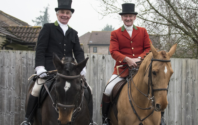 13 Gavin Hudson in red and Robin Gamble