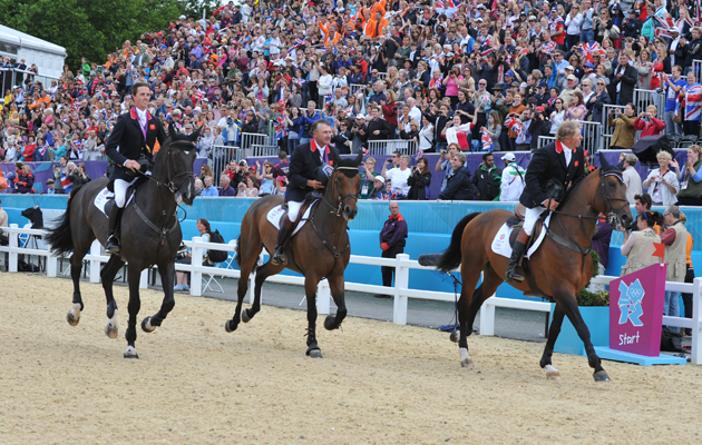 Olympics Show jumping 06 08 2012 GREAT BRITAIN BRITISH TEAM LAP OF HONOUR GOLD PODIUM