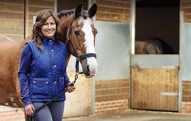4. LADIES CLASSIC HI VIS REVERSIBLE GILET 3