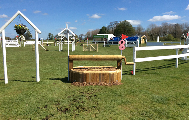 BADMINTON GRASSROOTS COURSE WALK 2016 image_00011