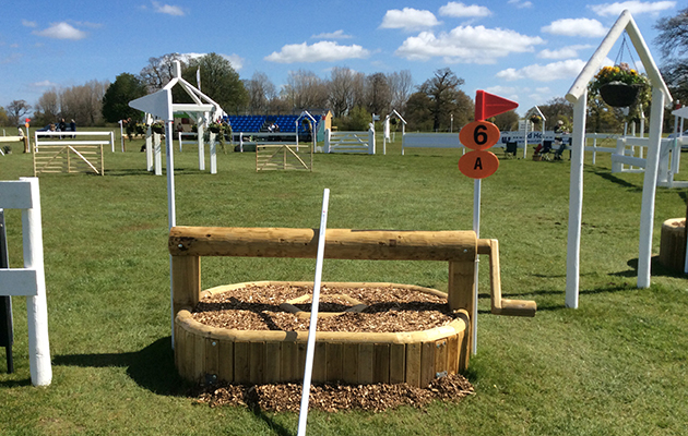 BADMINTON GRASSROOTS COURSE WALK 2016 image_00012
