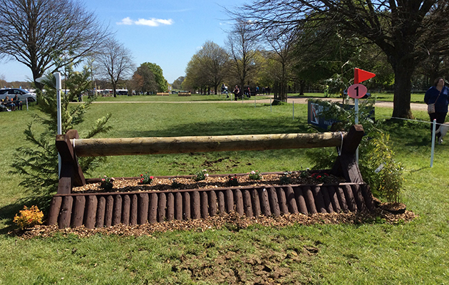 BADMINTON GRASSROOTS COURSE WALK 2016 image_00060