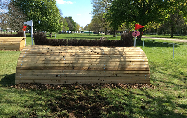 BADMINTON GRASSROOTS COURSE WALK 2016 image_00061