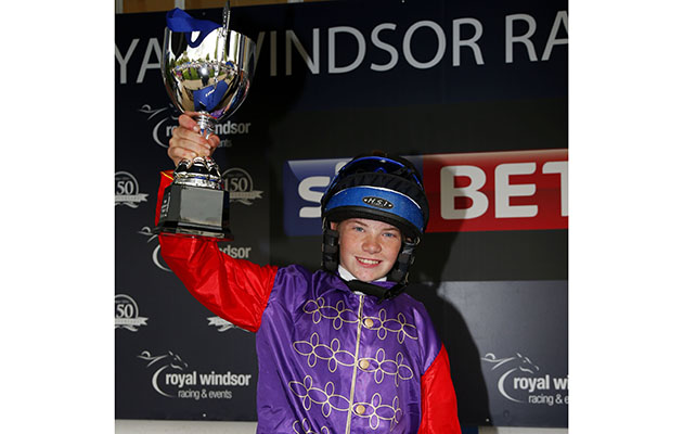 Digby Sheperd (winning rider) (2)