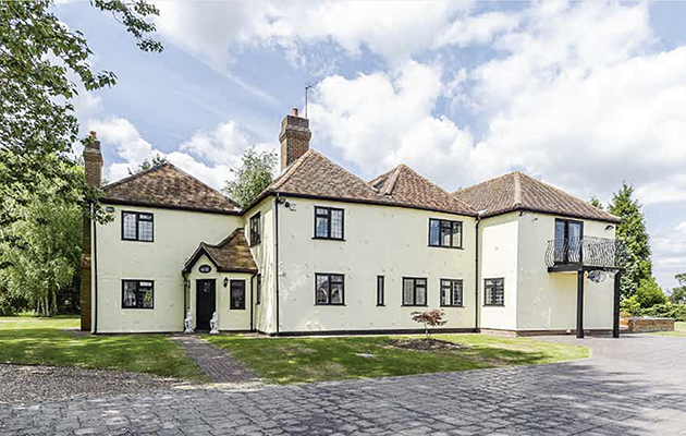 Ivy Hall Farm: Equestrian property for sale essex