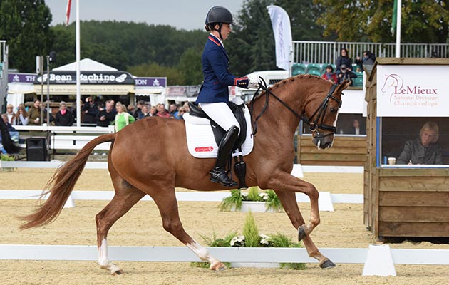 CHARLOTTE DUJARDIN - GIO